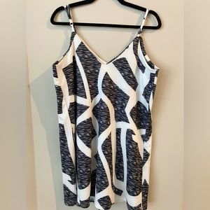 Amazon-black and white abstract dress